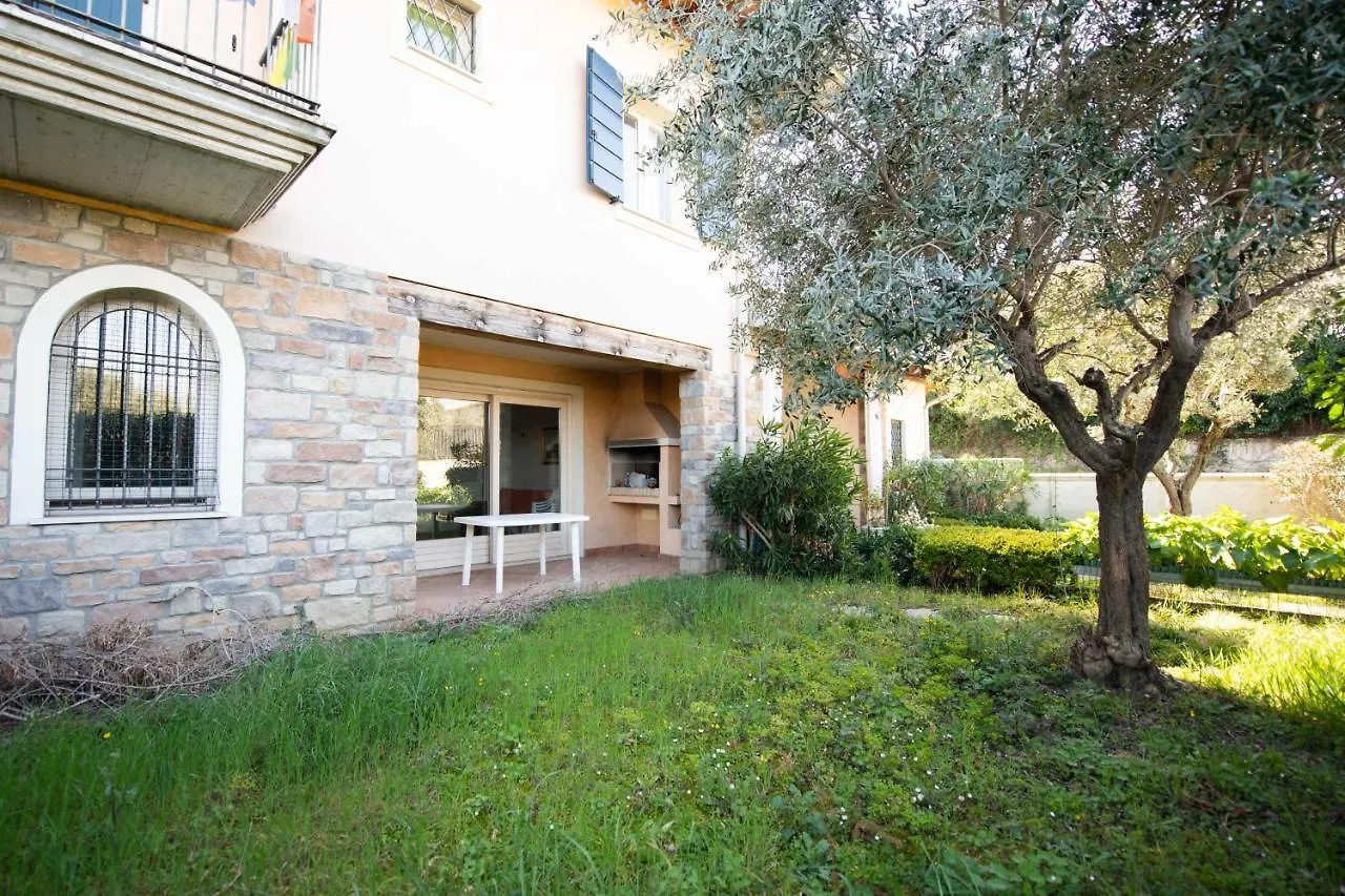 Casa Vacanze Cecilia Montinelle 0*,
